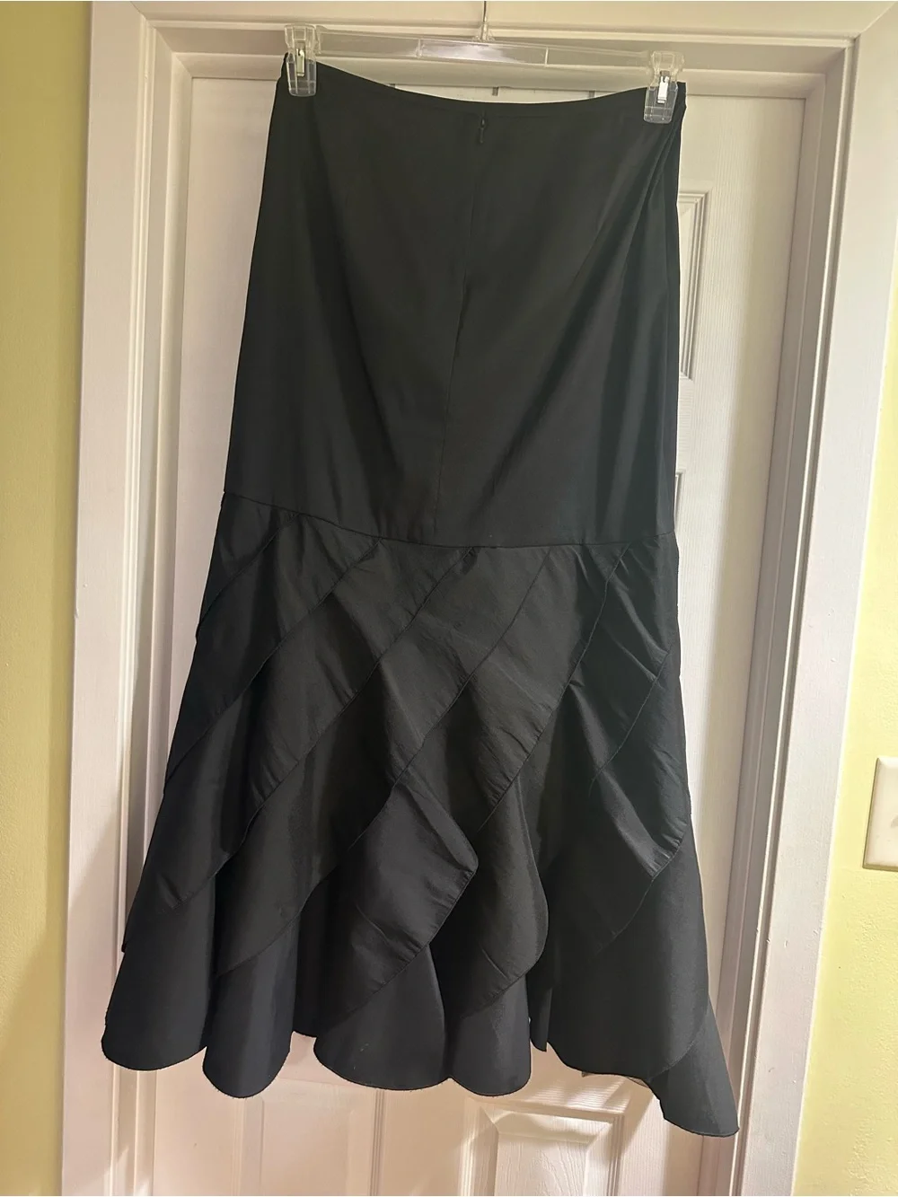Xscape Black Flared Tiered Maxi Skirt